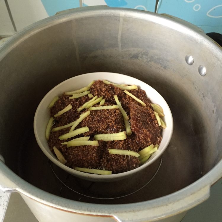 粉蒸红薯排骨步骤7