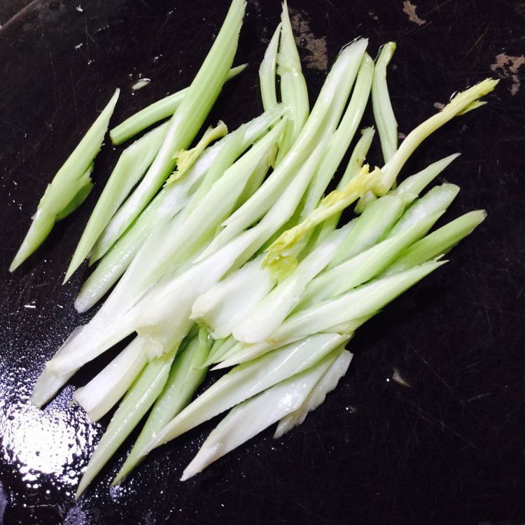 香芹烤排骨步骤1