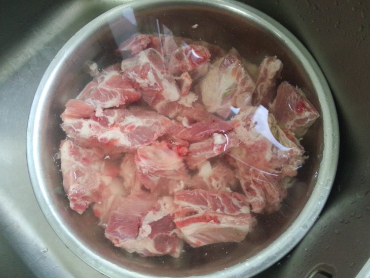 排骨米饭步骤1
