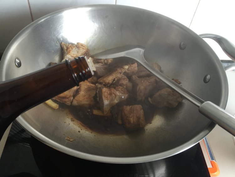 排骨土豆煲仔饭步骤4