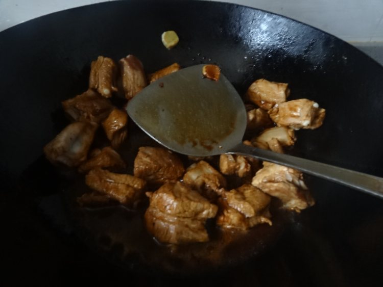 菱角炖排骨步骤13