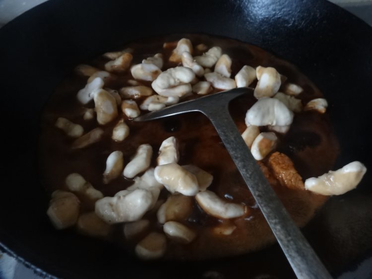 菱角炖排骨步骤15