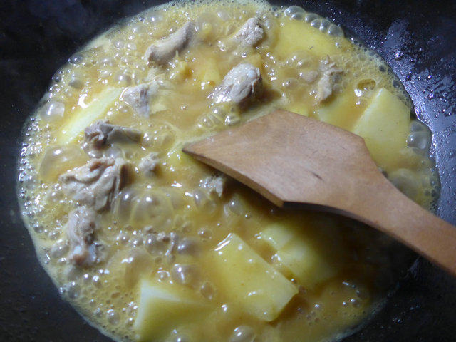 咖喱土豆排骨步骤5