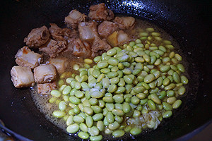 雪菜毛豆焖排骨步骤10