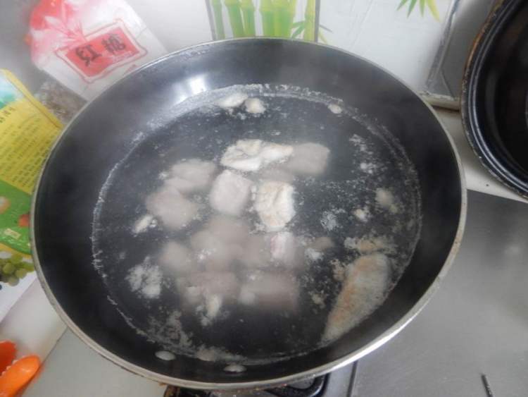 糖醋山药排骨步骤2