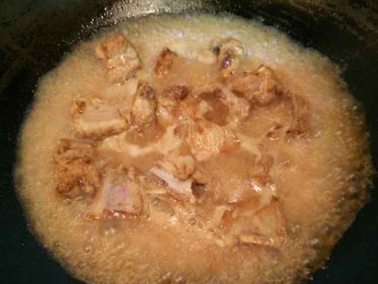 东北油豆角焖排骨步骤7