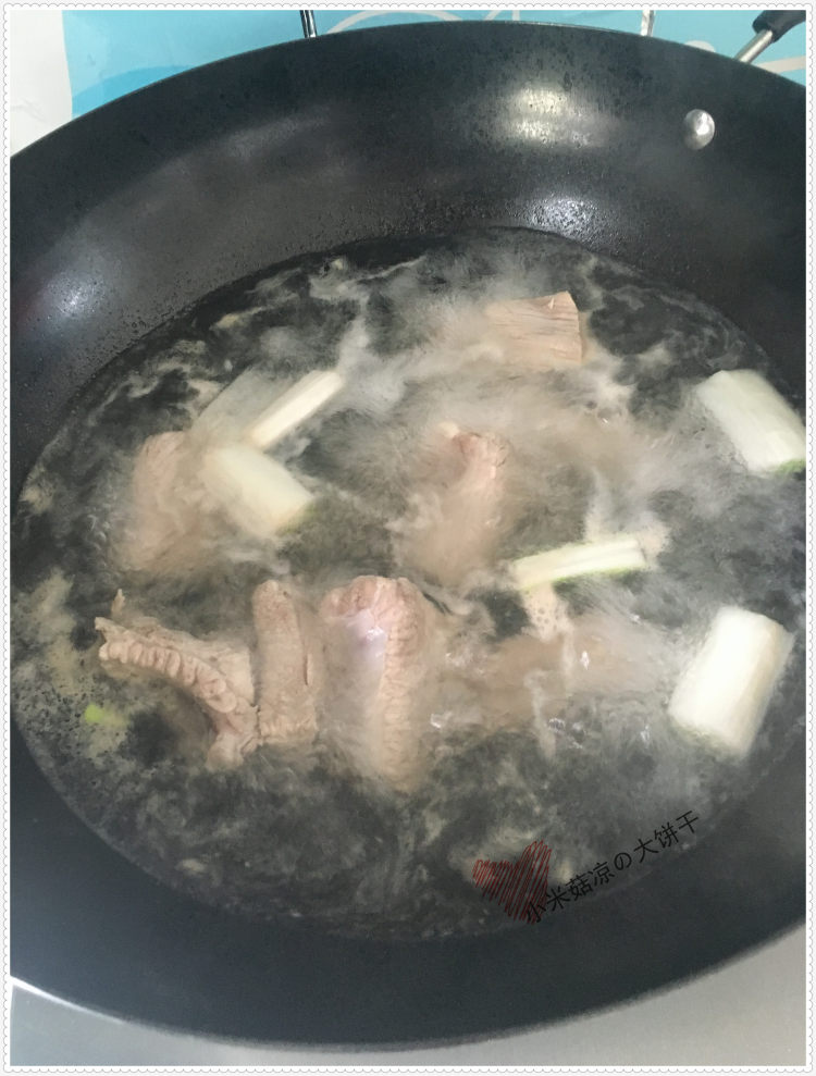 香辣土豆炖排骨步骤3