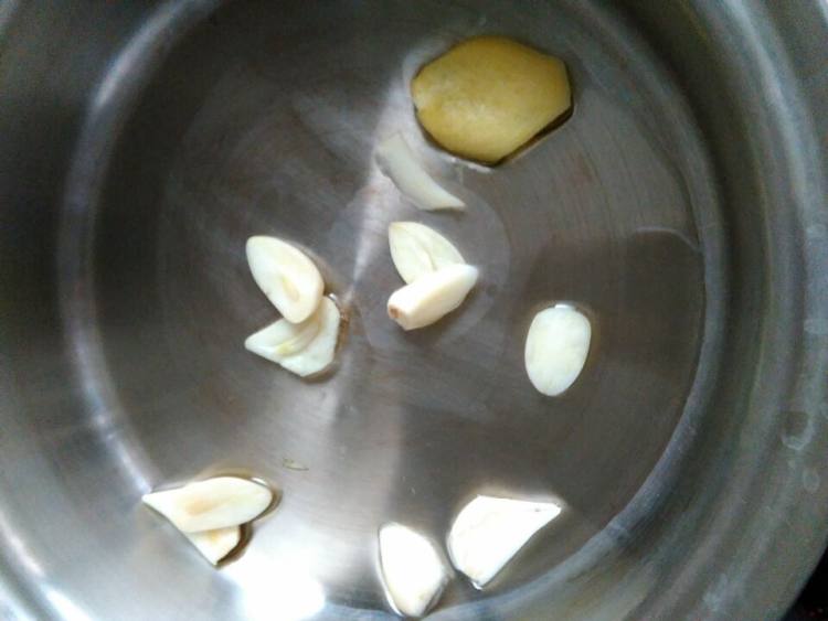 栗子焖排骨步骤3