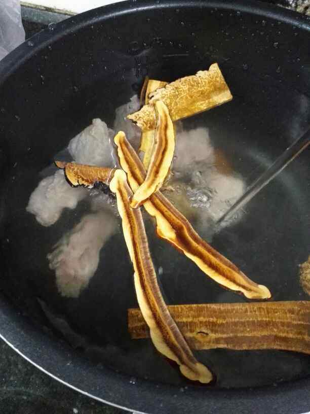灵芝排骨汤步骤4
