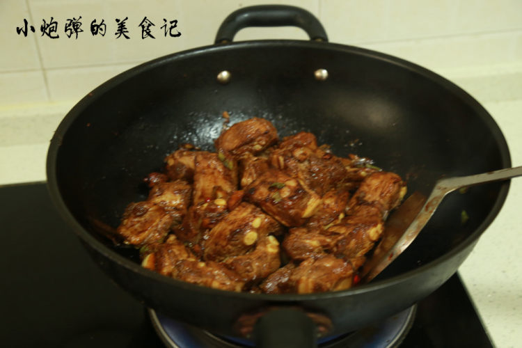 香辣酱汁排骨步骤7