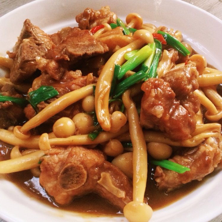 白玉菇焖排骨步骤13
