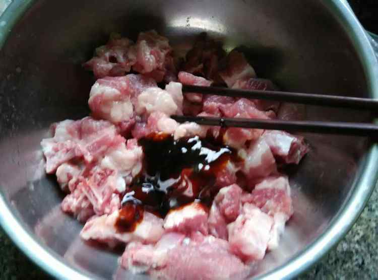 排骨焖大蒜步骤3
