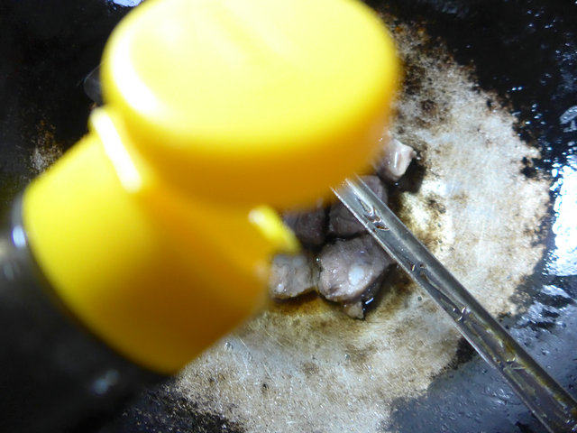 扁豆炒排骨步骤4
