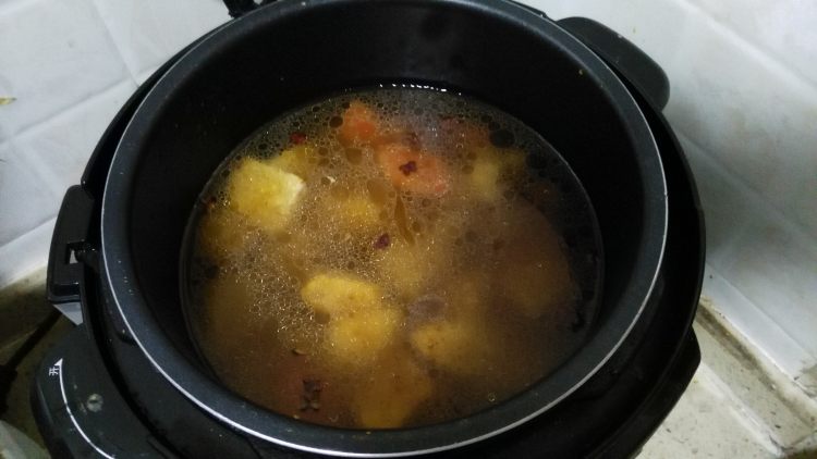 香芋胡萝卜土豆炖排骨步骤12