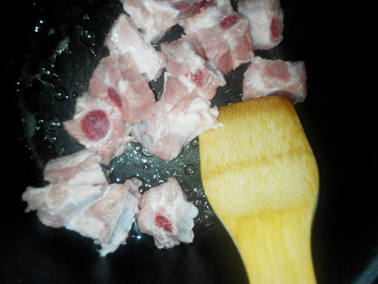 排骨烧豆角步骤4