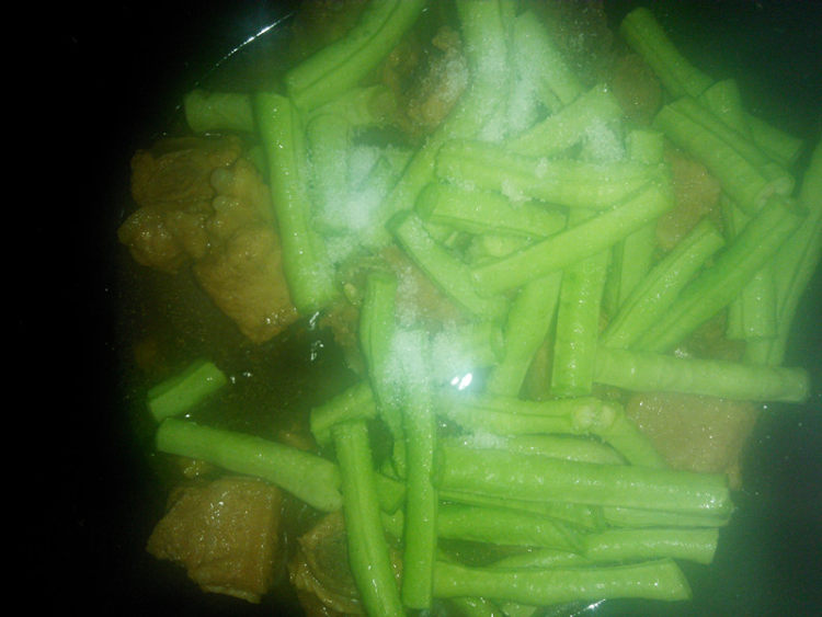 排骨烧豆角步骤8