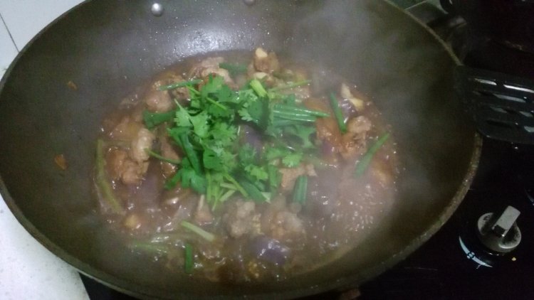 茄子豆角焖排骨步骤6