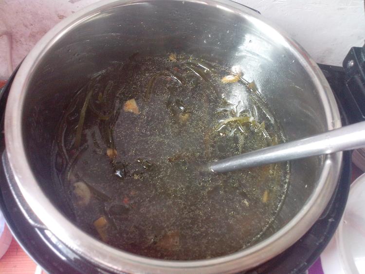 海带丝煲排骨步骤12