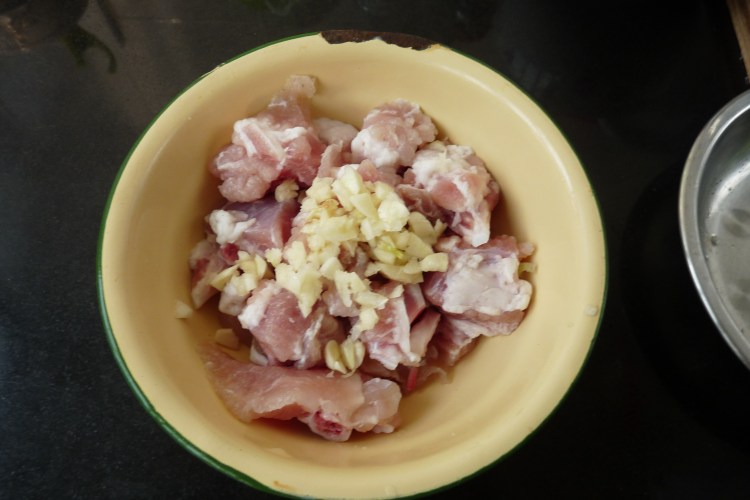 豆豉南瓜蒸排骨步骤2