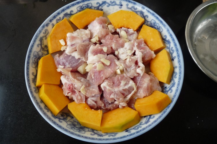 豆豉南瓜蒸排骨步骤3