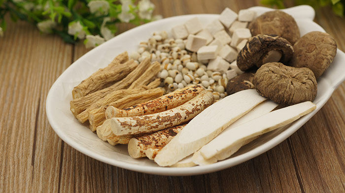 淮山茯苓薏米去湿暖胃步骤1