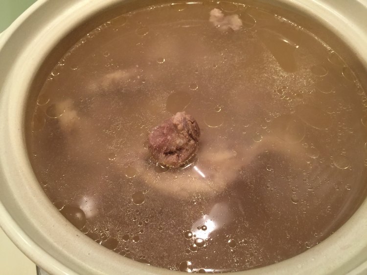 苦瓜莲子排骨汤步骤4