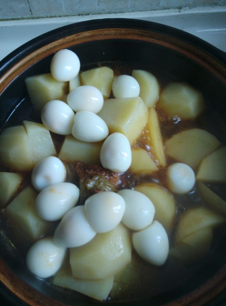 土豆鹌鹑蛋排骨煲步骤14