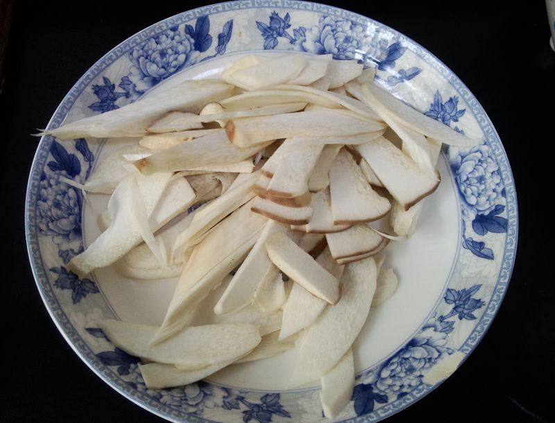 杏鲍菇炖排骨步骤2