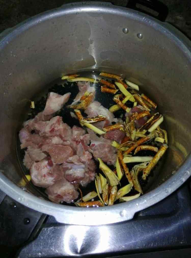 五爪毛桃黑豆汤步骤4