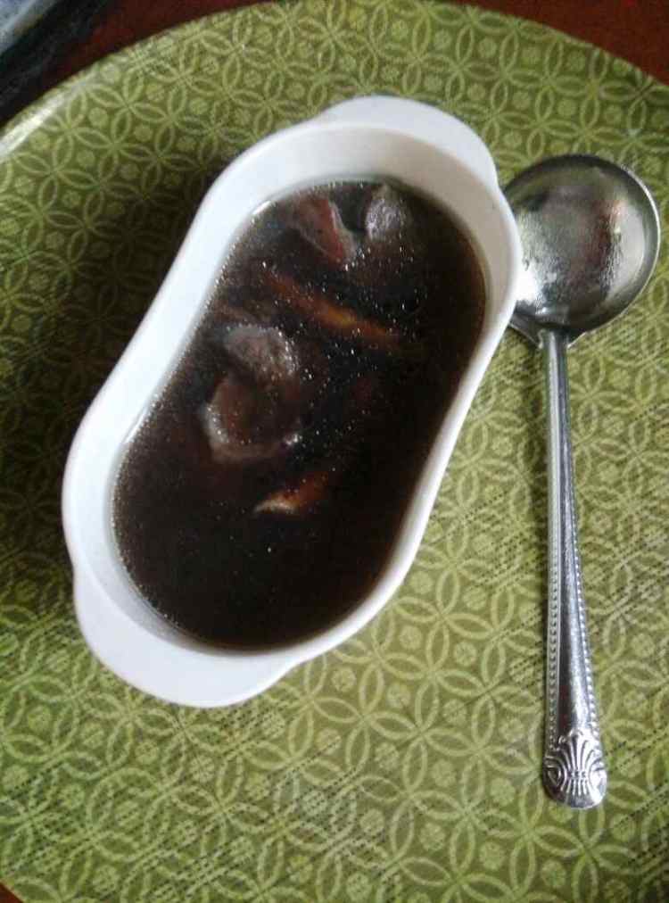 五爪毛桃黑豆汤步骤5