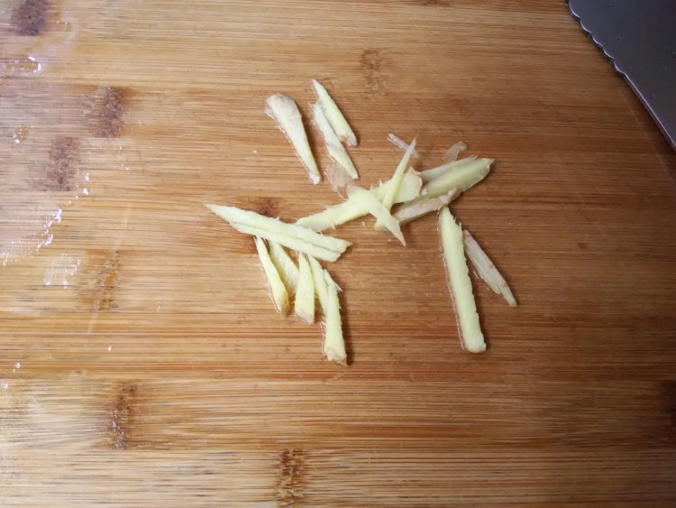 【手工美食】香菇蒸排步骤3