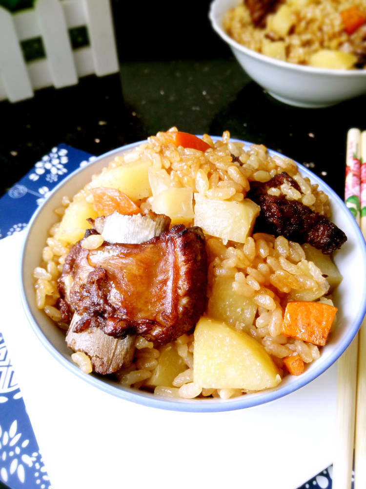 土豆排骨焖饭步骤9