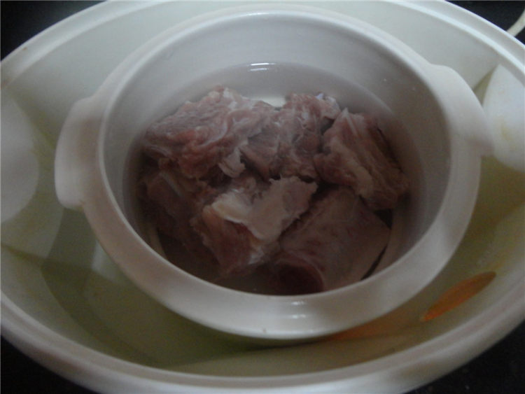 黑豆排骨汤步骤2