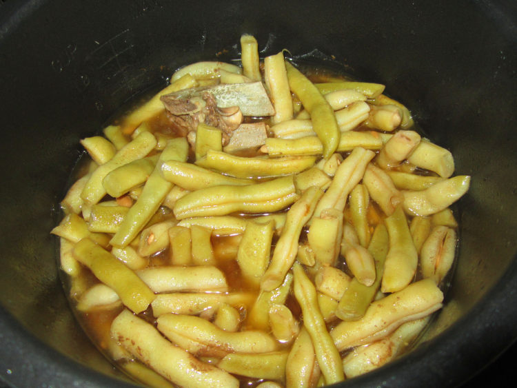 四季豆炖排骨步骤10