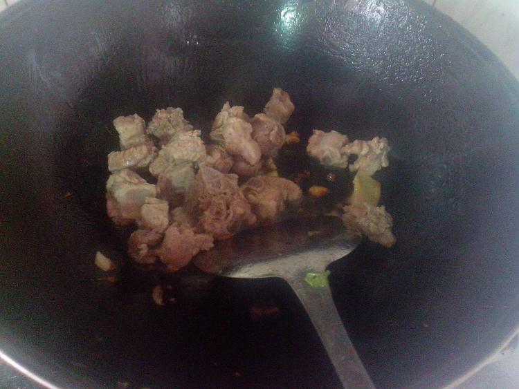排骨烧豆腐泡步骤7