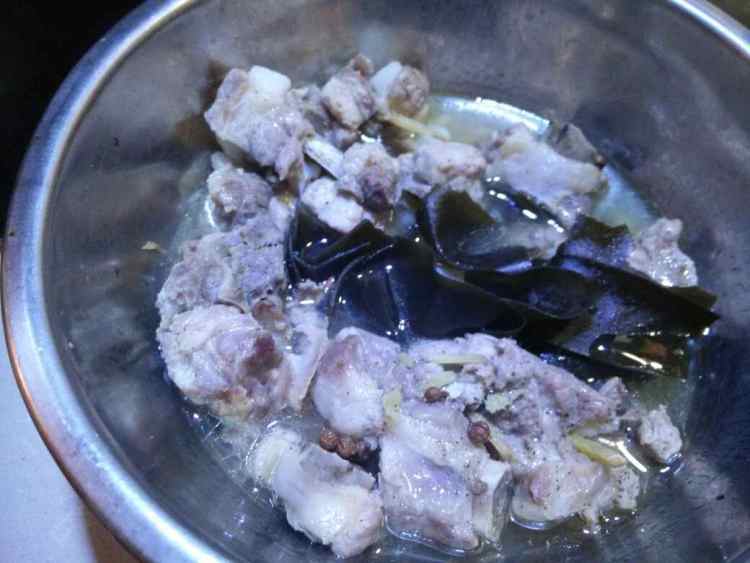 家常干煸排骨步骤1