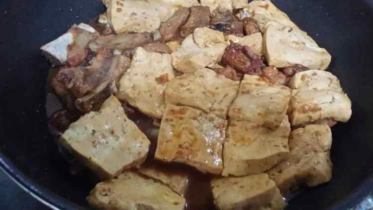 酱烧排骨豆腐步骤7
