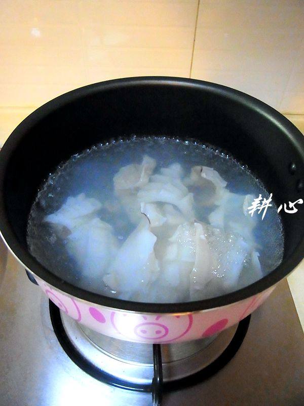 鲜鱿排骨粥步骤9