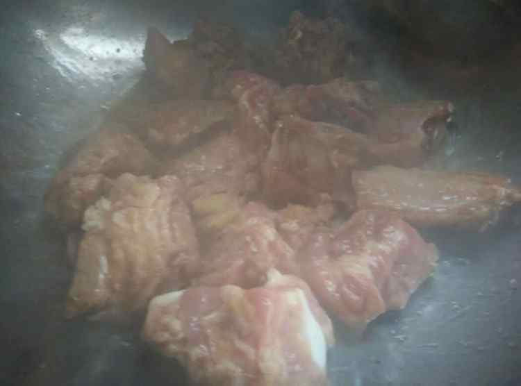 排骨焖豆角步骤6
