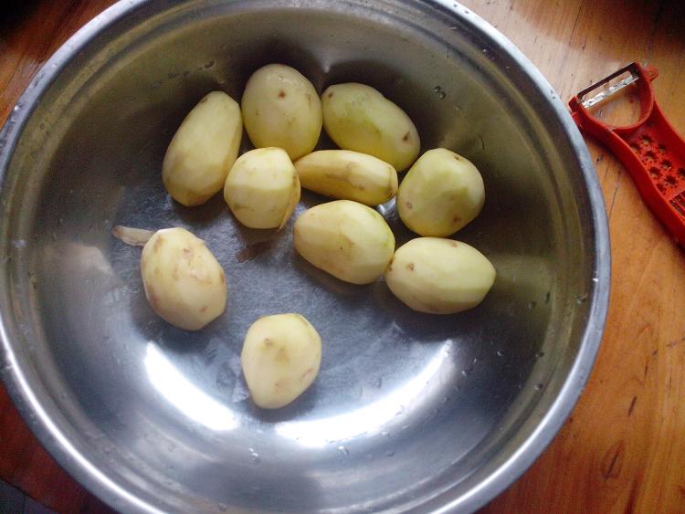 排骨煲土豆步骤9