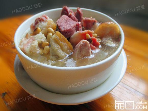 黄豆炖猪蹄