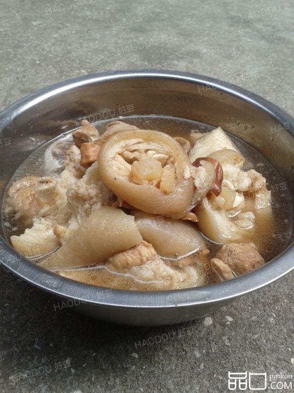 鱿鱼炖猪蹄