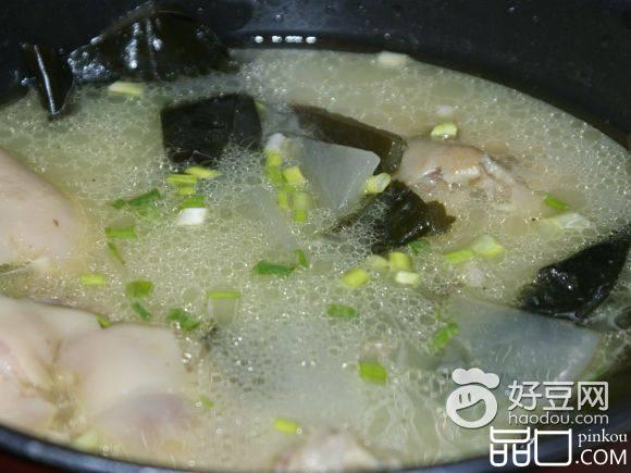 酸萝卜海带炖猪蹄