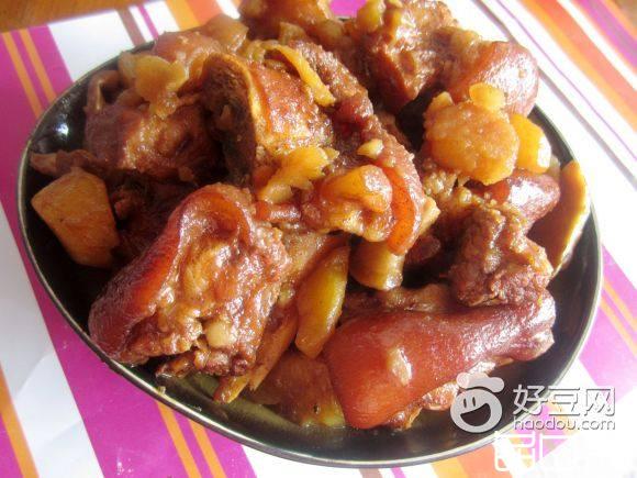 土豆红烧猪蹄