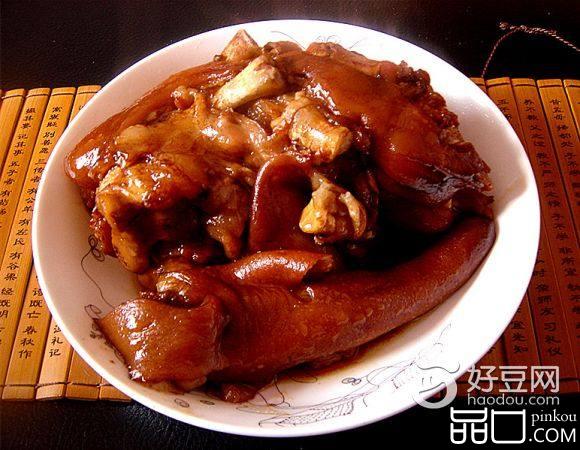 秘汁卤猪蹄猪尾