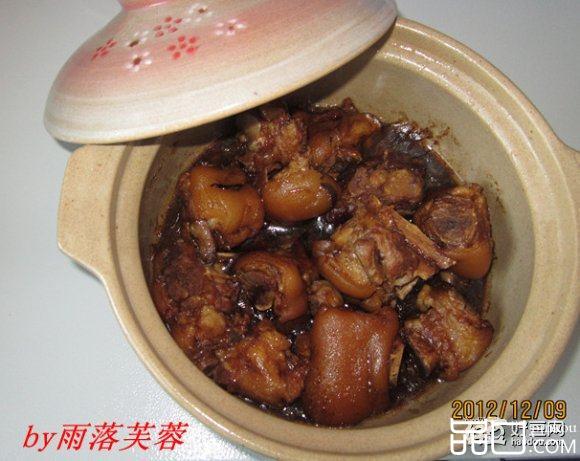 砂锅炖猪蹄