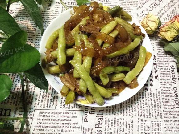 五花肉粉条炖豆角