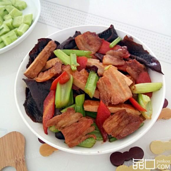 杂蔬炒五花肉