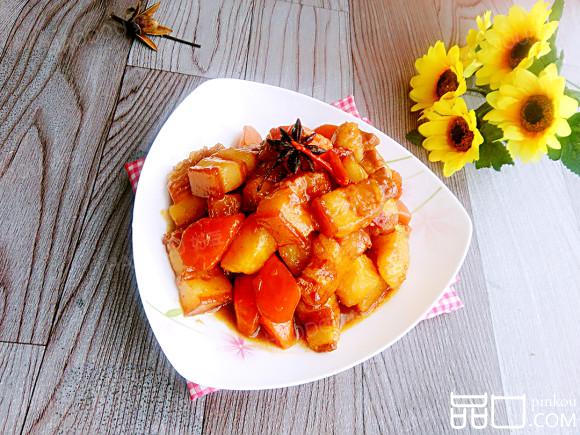 胡萝卜土豆烧肉