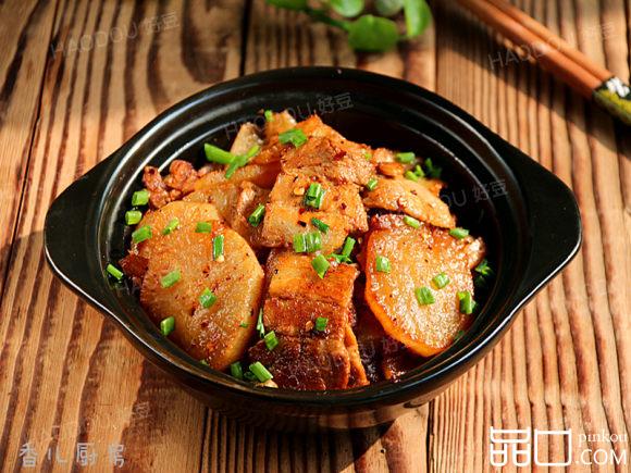 干锅白萝卜五花肉